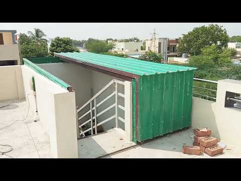 Sliding roof for steps room