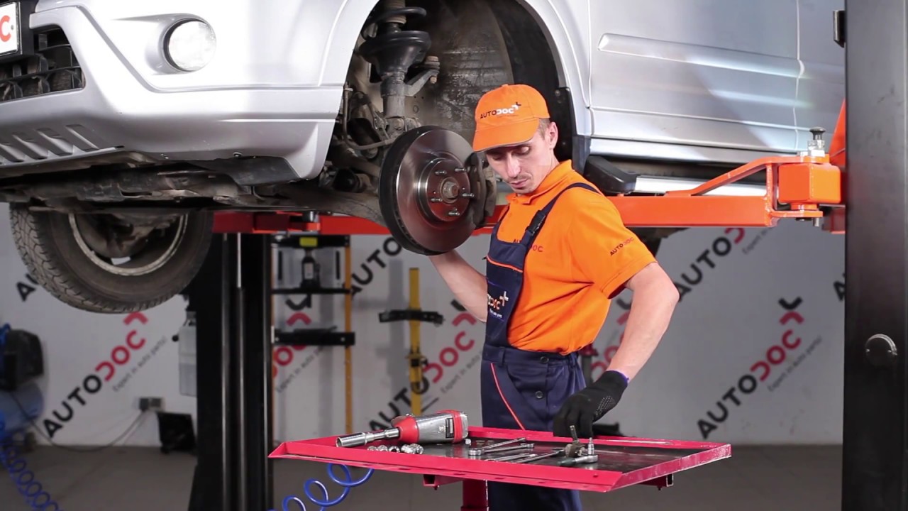 Come cambiare biellette barra stabilizzatrice della parte anteriore su Honda CR-V II - Guida alla sostituzione