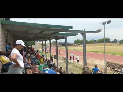 200m u14 boys heat 2.... Diyani Benjimene...