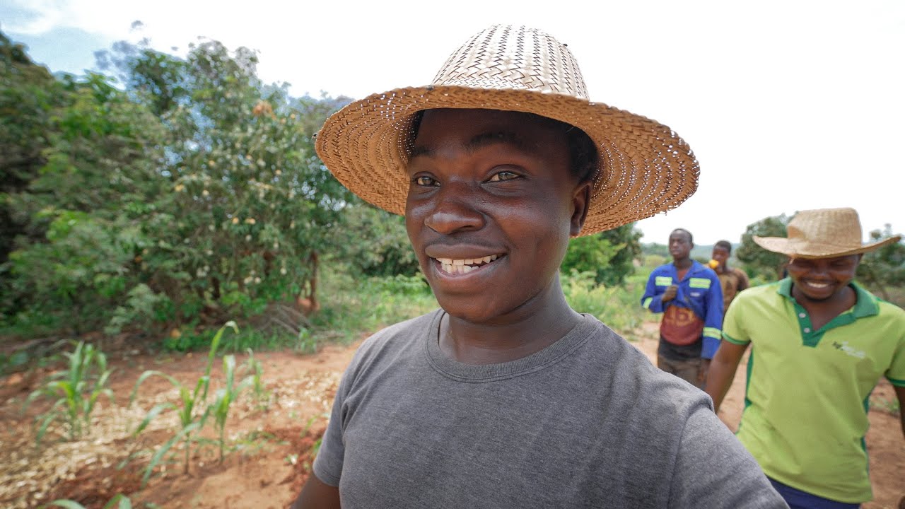 Nossa Casa da Roça Está Quase Pronta - Dessa Vez ele Nos Surpreendeu 😂