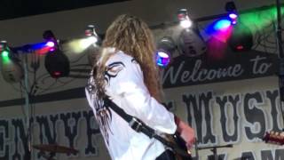 Kick it out Heart Tribute