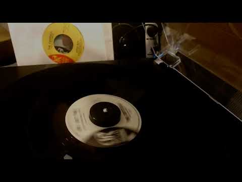 The Crystals - He Hit Me (And It Felt Like A Kiss) 1962