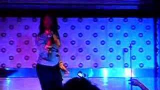 Paris Bennett Performs "Chain Of Fools" Live