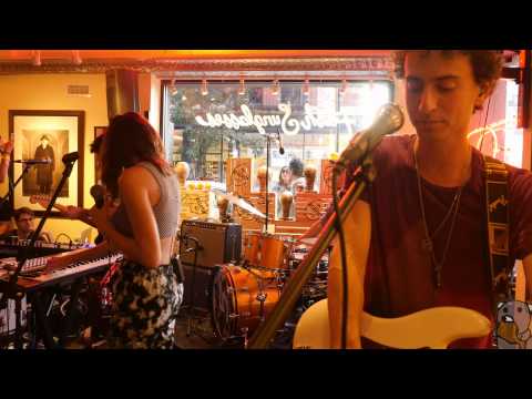 Little Daylight - Mona Lisa (live @ Moscot Music 7/17/14) [GH4]