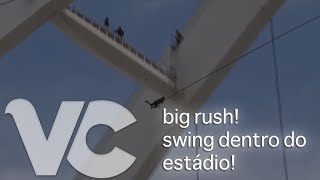 preview picture of video 'Big Rush! Swing no estádio Moses Mabhida em Durban, África do Sul!'