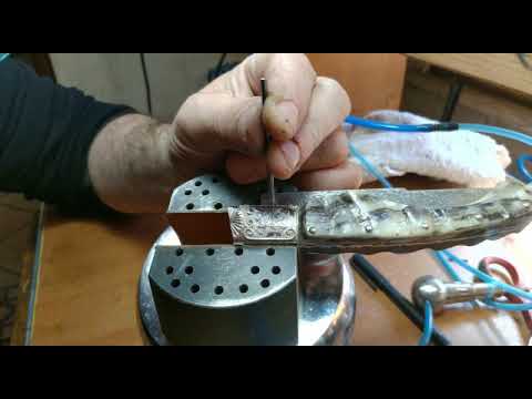 Incisione su collarino coltello