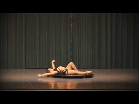 Polehearts Charity Event: Julia Wahl