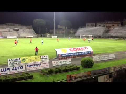 Sperone calcio azione gol di Barbieri