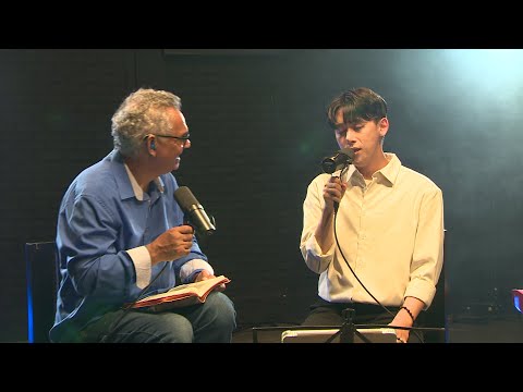 Korean Catholic Singer Visits Canção Nova Community