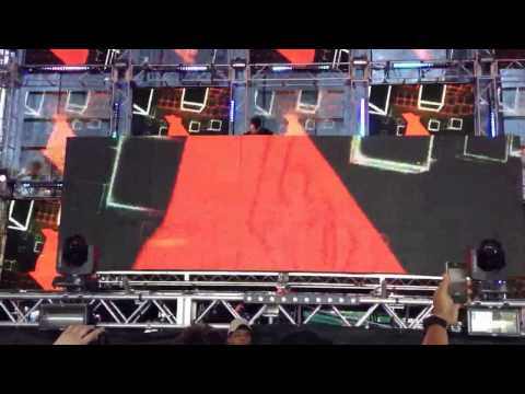 Thomas Gold- FULL INTRO @ Coachella 2013 Weekend 1