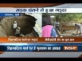 Lucknow: Potholes form near Mulayam Singh Yadavs residence