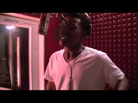 RELL FLEXIN- SHE COLD FT DAREVEREN, AND TEZ BANGA  PROUD. BY SK BANGA"STUDIO PERFORMACE"