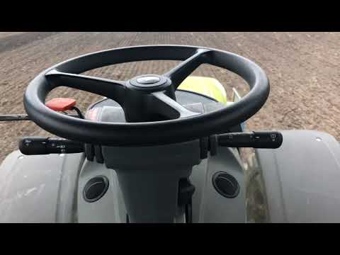 CLAAS axion 830 Cmatic sowing WOSR with Horsch 4 DC Pronto