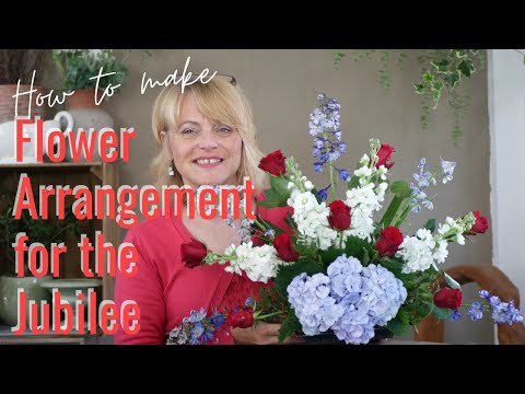 How to make a Jubilee Flower Arrangement - Lets create a FAN-SHAPED flower arrangement