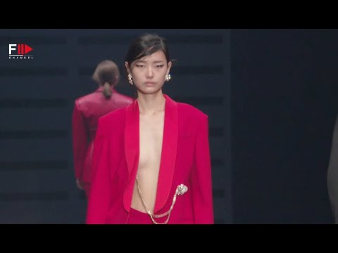 GENNY Fall 2023 Milan - Fashion Channel