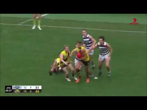 213cm Mate Colina kicks goal in VFL