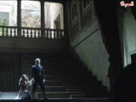 Anthony Michaels-Moore sings 'Si Vendetta!' from Verdi's Rigoletto, Teatro Regio di Parma