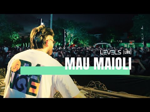 Levels Sunset and Mau Maioli