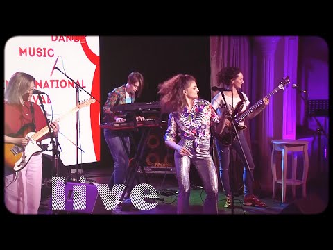 Smooth Kats - Lonely Planet (Live at Petrojazz festival)