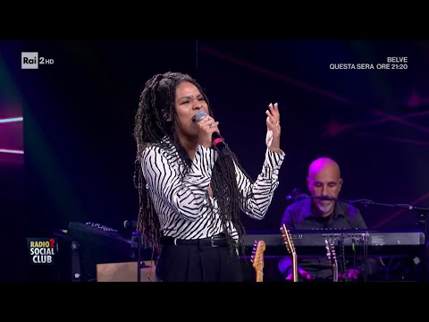 Frances con "About Damn Time" - Radio2 Social Club 26/09/2023