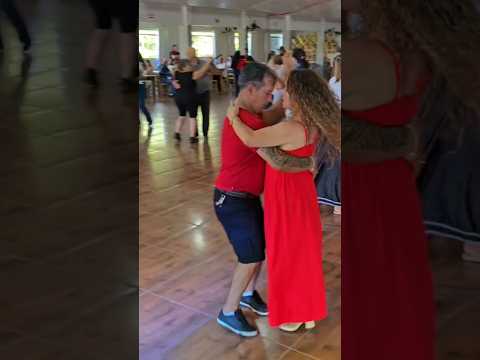 no clube Guarani em Itapejara do Oeste no Paraná.Brasil #shotrs #baile #dancarinos #dança