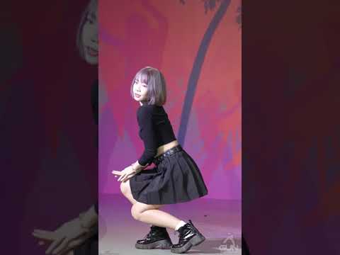 210327 FANCAM Feryn WONWON cover CLC - HELICOPTER - BLACK DRESS @ MBK Cover Dance 2021 (Audition)