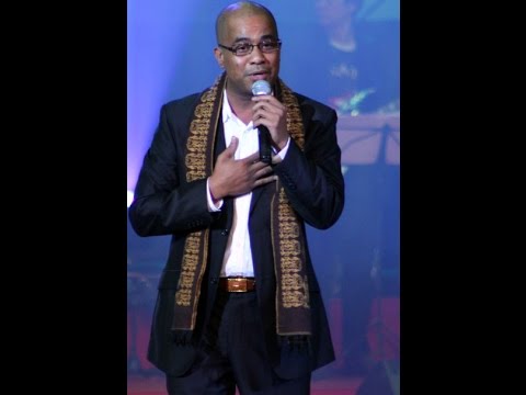 Thể hiện bởi Randy