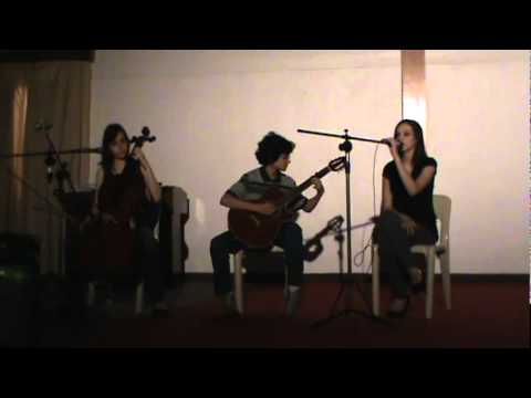 Ana Volker, Giordana Dal Castel e Pedro Dal Castel - Everybody Hurts (The Corrs cover)