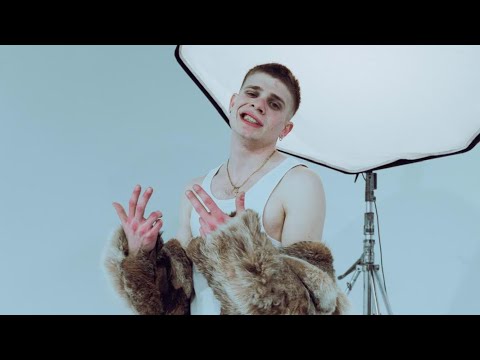 Kange - Pelliccia di Toro (Official Video)