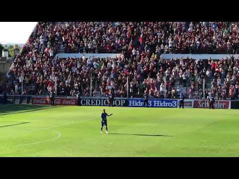 La ovación de los hinchas de Patronato para Sebastián Bértoli en su último partido - Parte  1