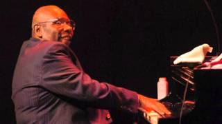 oliver jones misty AVI