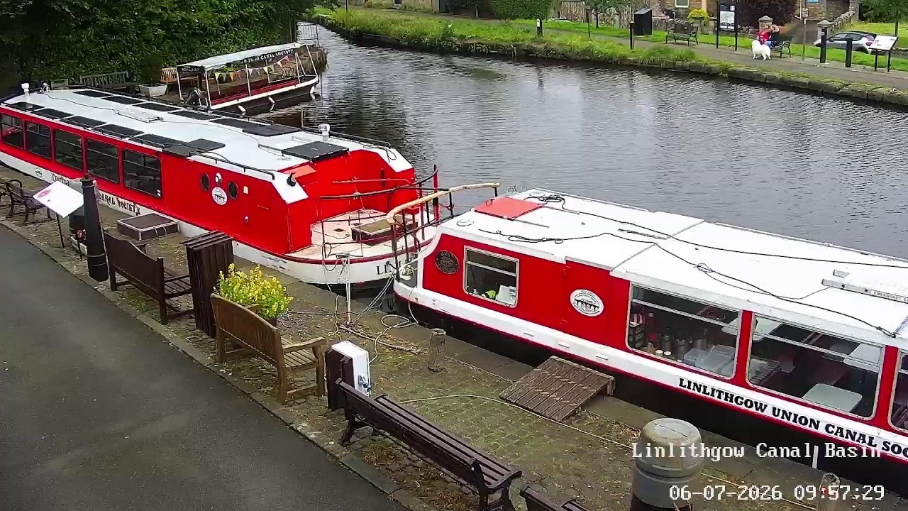 Live webcam view of Linlithgow Canal Basin