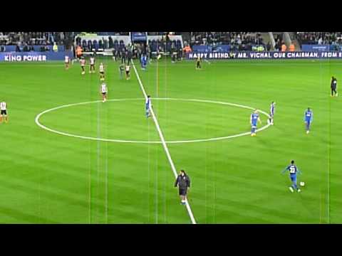 Leicester City vs. Sunderland - Leicester enter pitch for second half