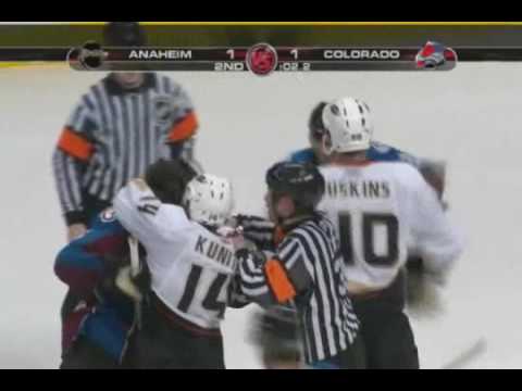 Ryan Getzlaf vs Ian Laperriere