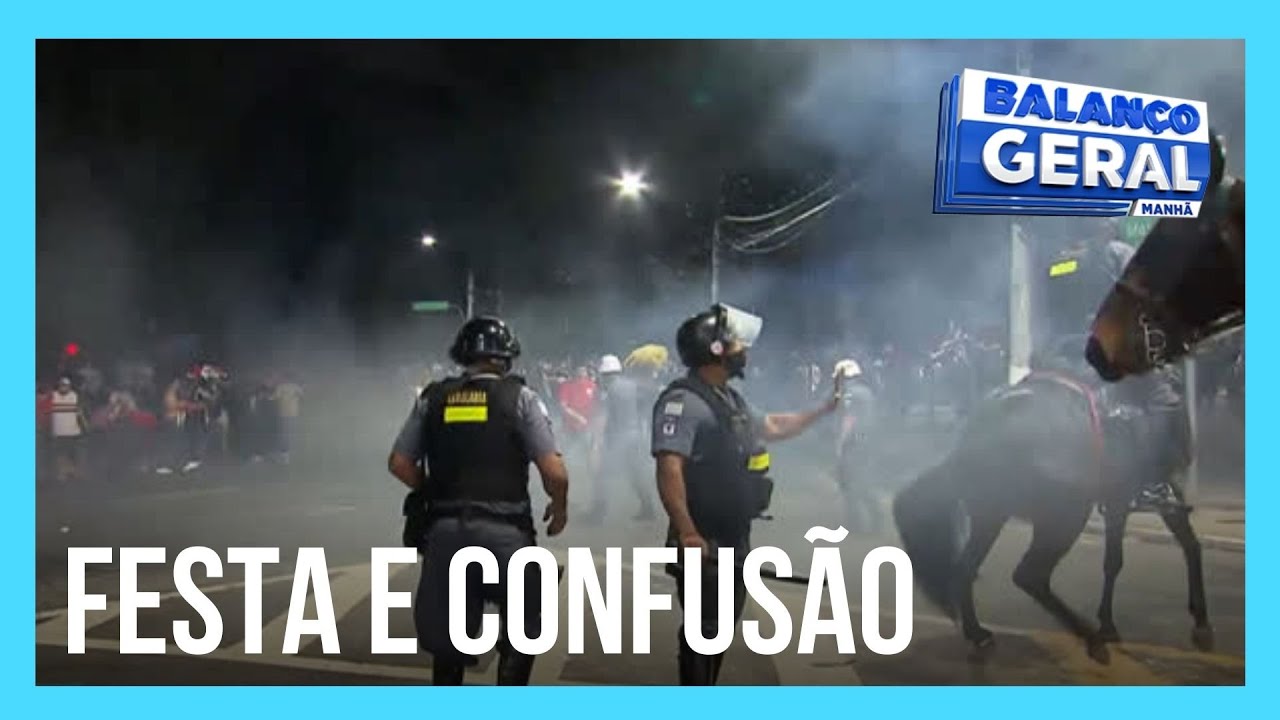 Torcedores do São Paulo e policiais entram em confronto em frente a estádio