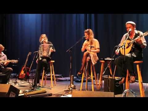 Ballhaus mit Charlotte Brandi (mamd): Katzenfisch