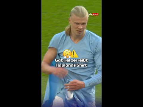Gabriel zerreißt Haalands Shirt! 🚨