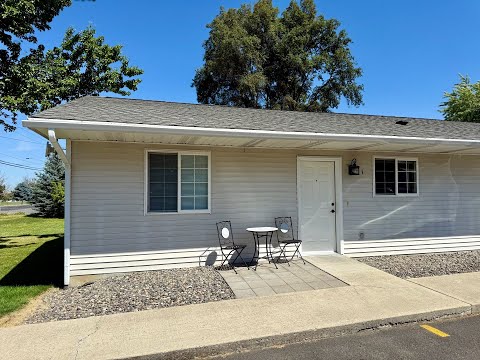 Newly Updated 2 bedroom, 1 bathroom property video