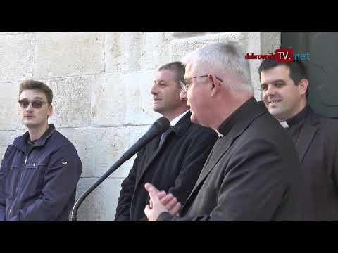 www.dubrovnikTV.net/ BADNJE JUTRO U GRADU/ KOLENDA