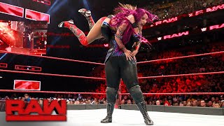 Sasha Banks vs. Nia Jax - Winner Challenges for Raw Women's Title at SummerSlam: Raw, Aug. 14, 2017