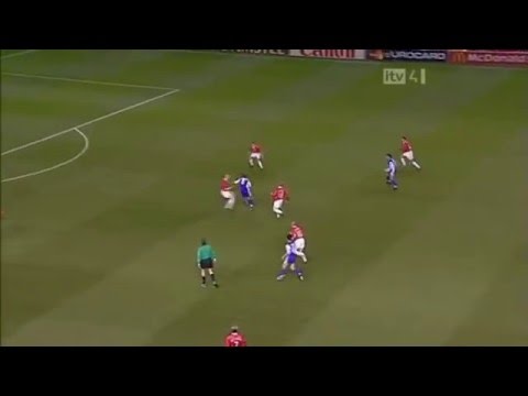 Gabriel Batistuta Goal 15.03.2000 Manchester United FC - ACF Fiorentina 3:1