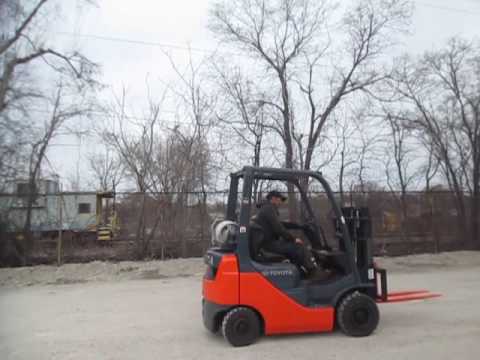 TOYOTA 8FGU15 PNEUMATIC FORKLIFT