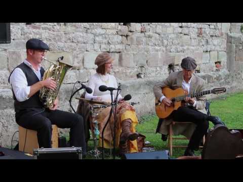 Egyptian Ella - The FB Pocket Orchestra - Chepstow Castle