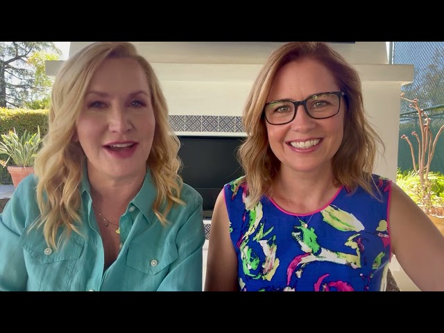 Vídeo relacionado con The Office BFFs: Tales of The Office from Two Best Friends Who Were There