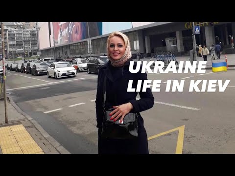 Ukraine 🇺🇦Life in Kiev. January 18, 2026. The Streets of Kiev, Ukraine. Streets Scenes.