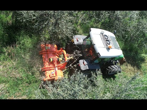 Broyeur réversible pour branches et sarments avec double alimentateur TRR2_3