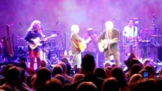 Paul Simon - Bye Bye Love with Don Everly @ Ryman 5-19-2011