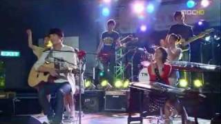 Download lagu Heartstrings OST - You've Fallen For Me at Tea House [Lee Shin(Jung Yong Hwa)] mp3