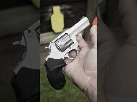 Taurus 942 22 Magnum review- 8 shot compact revolver for plinking or protection.