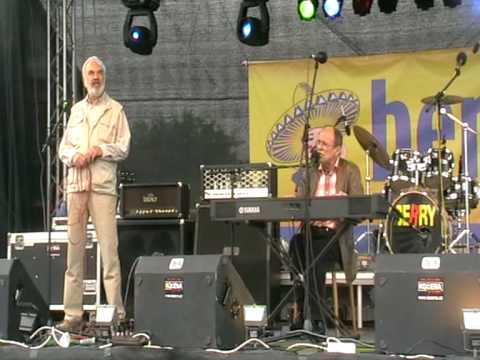 Zdenek Sverak a Jaroslav Uhlir - Holubi dum